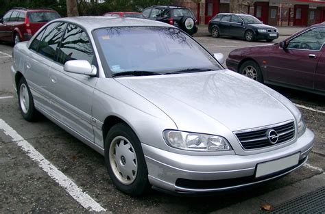 opel omega cars